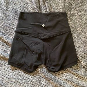LuLuLemon Align 4” short